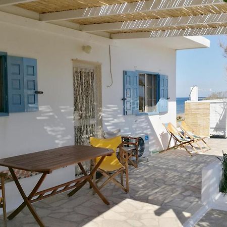 Вилла Anemos Seaside House Скирос Экстерьер фото